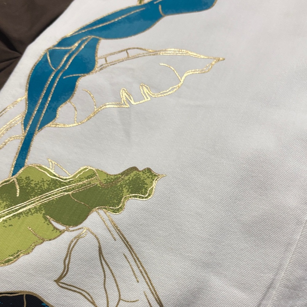 Chico's White Cropped Pants with Colorful Leaf Design - Picture 5 of 7